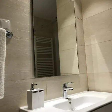 Appartement Lisbon10 *